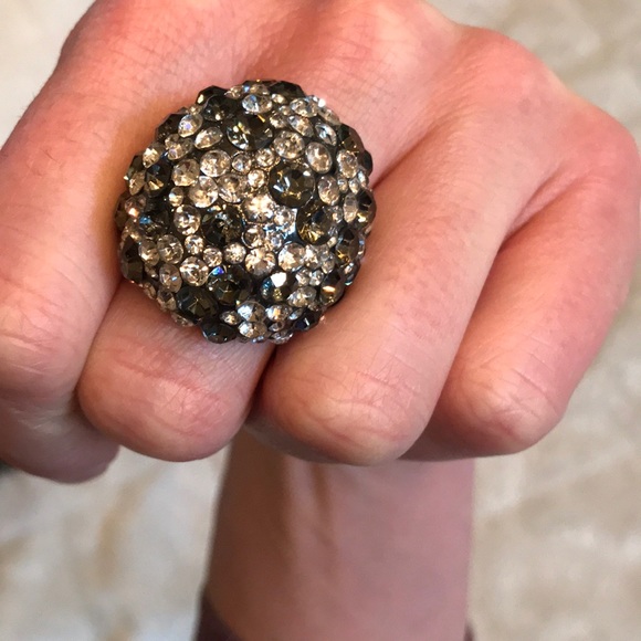 FINAL 💰 Charming Charlie Sparkly Silver Ring Sz 8 - Picture 2 of 5
